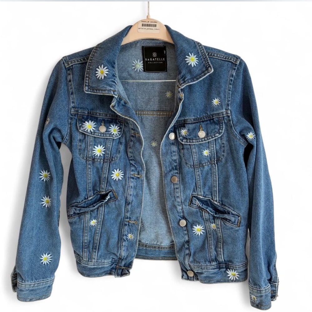 Bagatelle Collection Denim Embroidered Daisy Jacket, Size Small